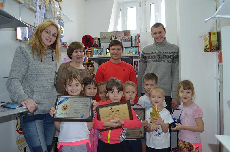 НА СНИМКЕ: самые юные воспитанники отделения