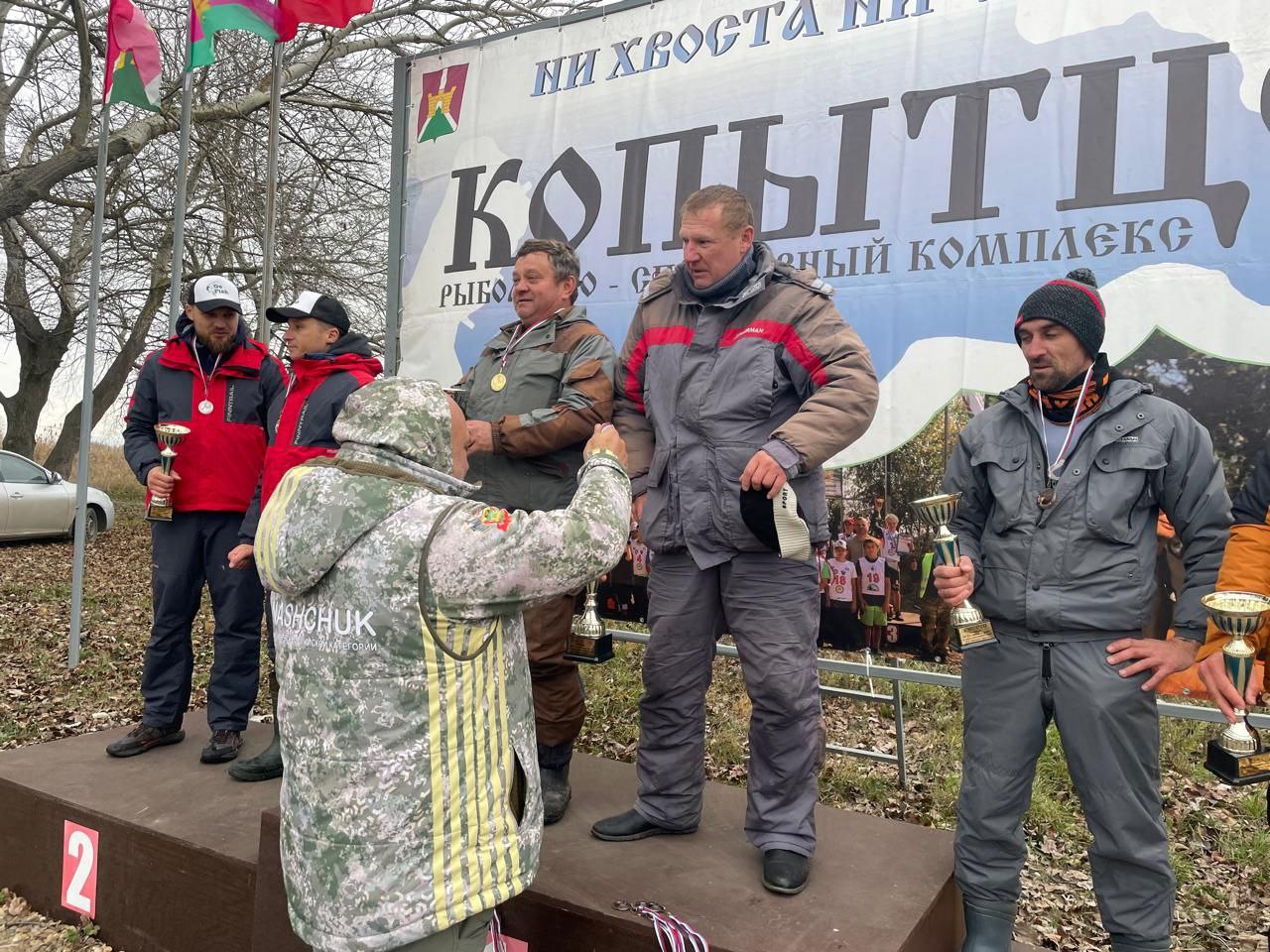 photo 5312101803686038789 y 1